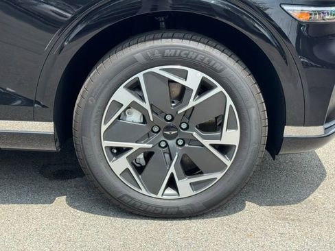 New 2026 Genesis GV70 2.5T image 9