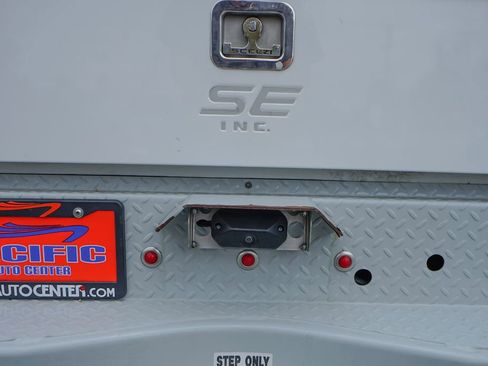 Used 2024 Ford F250 XL w/ XL Chrome Package RWD image 43