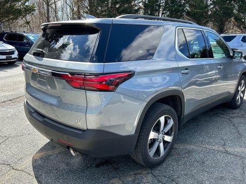 Used 2023 Chevrolet Traverse LT w/ LT Premium Package image 11