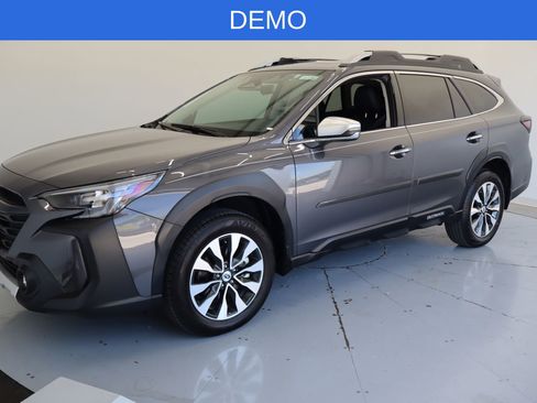 Used 2025 Subaru Outback Touring w/ Popular Package #2 image 9