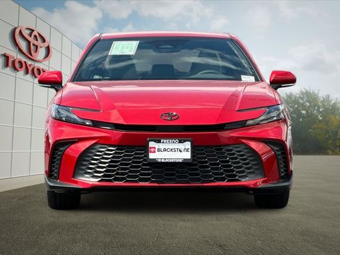 Used 2026 Toyota Camry SE w/ Multimedia Upgrade Package FWD image 8