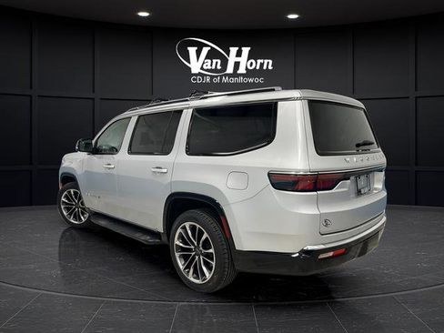 Used 2024 Jeep Wagoneer Series II w/ Premium Group I AWD/4WD image 5