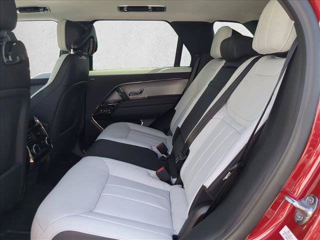 New 2026 Land Rover Range Rover Sport Dynamic SE AWD/4WD image 16