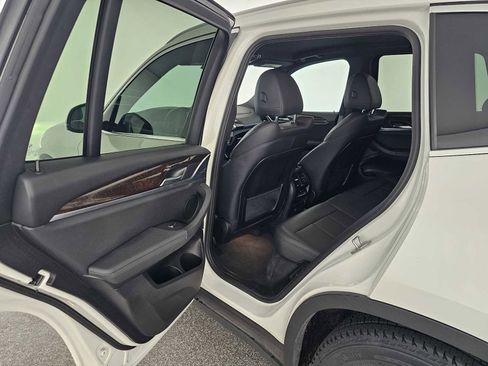 Used 2019 BMW X3 sDrive30i w/ Driving Assistance Package image 15