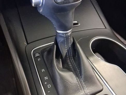 Used 2017 Kia Sorento LX w/ LX Convenience Package image 25