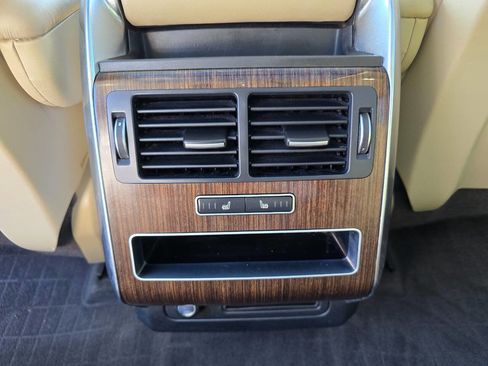 Used 2016 Land Rover Range Rover Sport HSE image 25