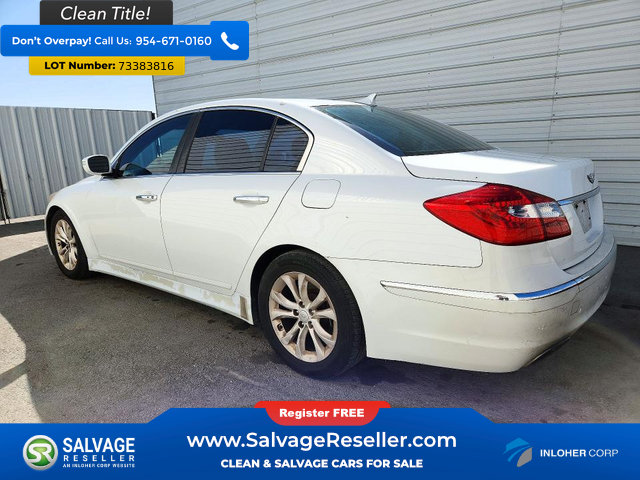 Used 2013 Hyundai Genesis 3.8 RWD image 3