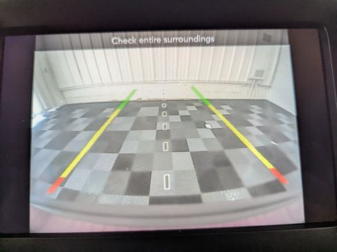 Used 2019 Jeep Cherokee Latitude Plus AWD/4WD image 25