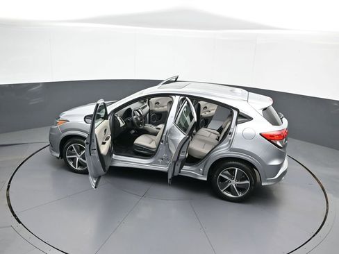 Certified 2019 Honda HR-V Touring image 44
