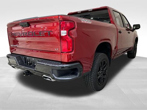 Used 2026 Chevrolet Silverado 1500 LT Trail Boss w/ LT Trail Boss Premium Package AWD/4WD image 6