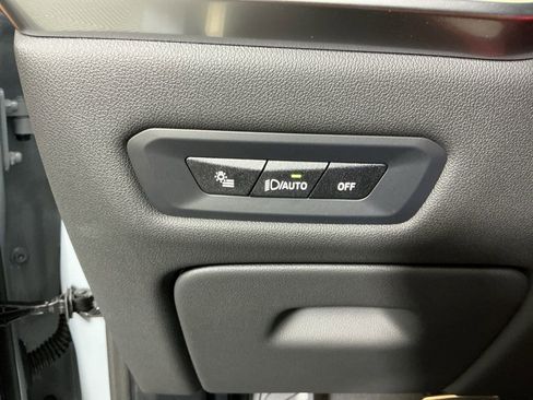 Certified 2026 BMW X5 sDrive40i w/ M Sport Package image 18