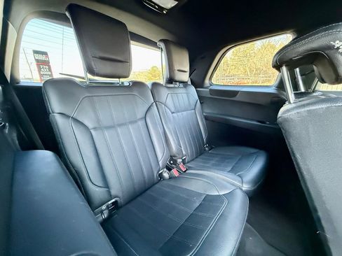 Used 2018 Mercedes-Benz GLS 450 4MATIC image 32