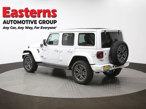 Used 2022 Jeep Wrangler Unlimited Sahara image 65
