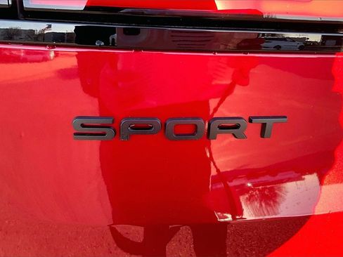 Used 2023 Land Rover Range Rover Sport SE Dynamic image 32