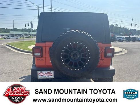 Used 2018 Jeep Wrangler Unlimited Sport AWD/4WD image 4