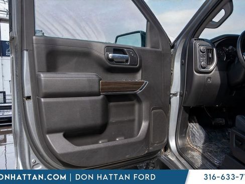 Used 2021 Chevrolet Silverado 1500 RST AWD/4WD image 14
