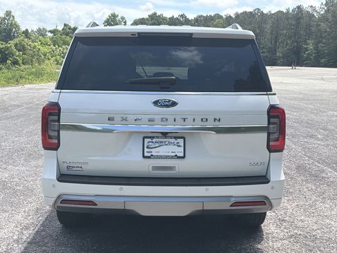 Used 2024 Ford Expedition Max Platinum AWD/4WD image 4