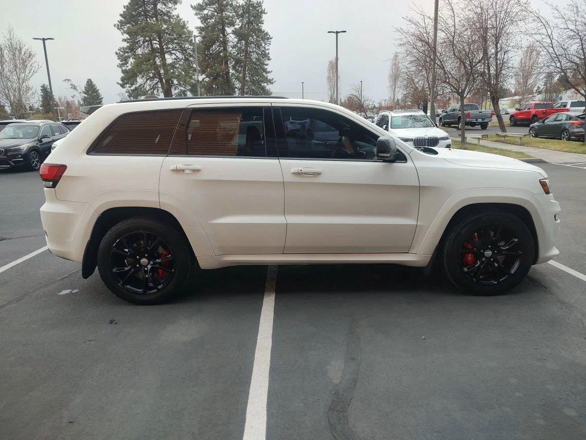 Used 2015 Jeep Grand Cherokee SRT AWD/4WD image 6