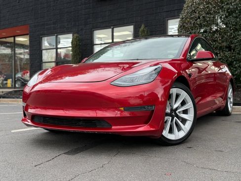Used 2022 Tesla Model 3 Long Range image 2