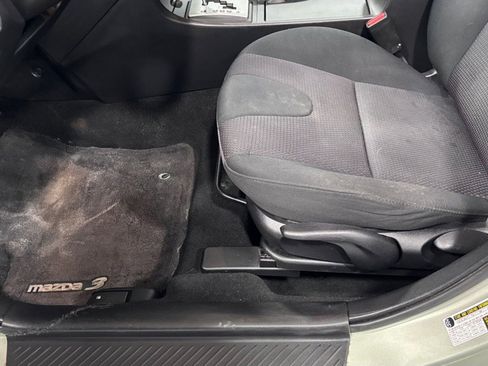 Used 2009 MAZDA MAZDA3 s Touring FWD image 11