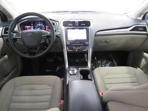 Used 2019 Ford Fusion SE image 15