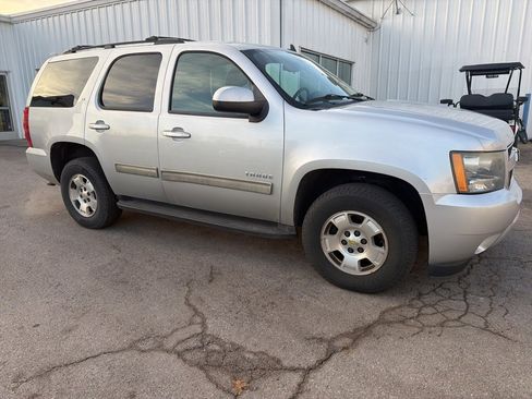 Used 2013 Chevrolet Tahoe LT image 3