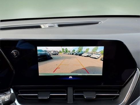 Used 2025 Chevrolet Trax ACTIV w/ Driver Confidence Package FWD image 19