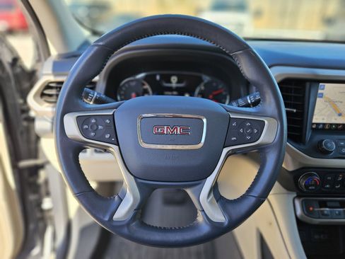 Used 2022 GMC Acadia Denali w/ Denali Technology Package image 25