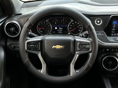 Used 2020 Chevrolet Blazer LT w/ Sound & Technology Package FWD image 13