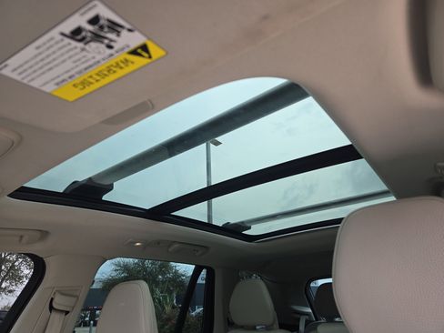 Used 2023 Volvo XC90 B6 Plus image 10