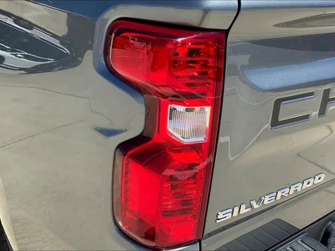 Used 2020 Chevrolet Silverado 1500 LT w/ Texas Edition image 27