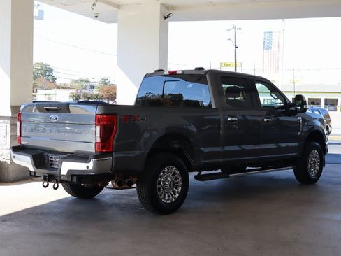 Used 2022 Ford F250 Lariat w/ Lariat Ultimate Package image 5