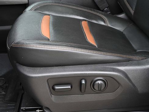 Used 2020 GMC Sierra 3500 AT4 w/ Technology Package image 32