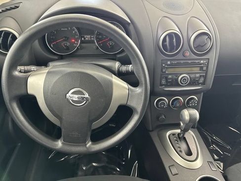 Used 2015 Nissan Rogue S FWD image 12