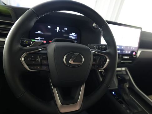 Used 2026 Lexus GX 550 w/ Accessory Package (CT) AWD/4WD image 20