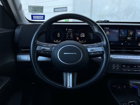Used 2025 Hyundai Kona SEL image 34