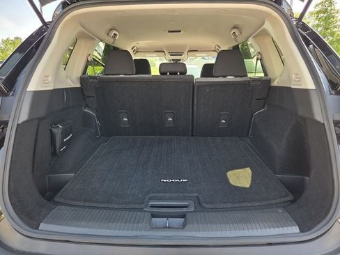 Used 2023 Nissan Rogue SV FWD image 29