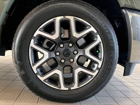 Used 2026 RAM 1500 Laramie AWD/4WD image 34