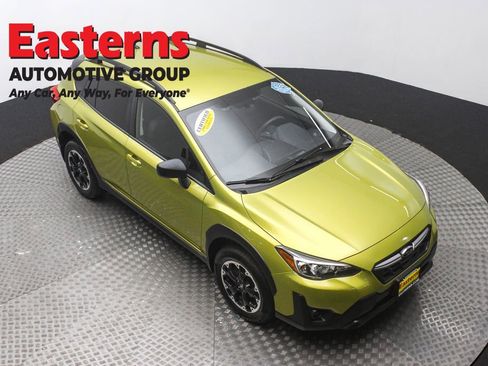 Used 2021 Subaru Crosstrek 2.0i image 3