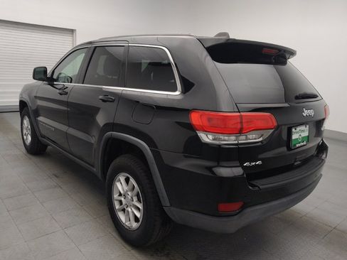 Used 2018 Jeep Grand Cherokee Laredo AWD/4WD image 5