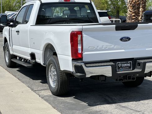 New 2026 Ford F250 XL w/ XL Chrome Package image 5