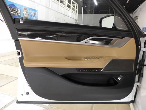 Used 2019 BMW M760i xDrive AWD/4WD image 73