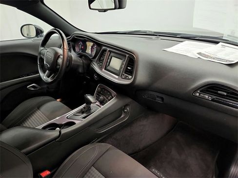 Used 2017 Dodge Challenger R/T w/ Blacktop Package image 30