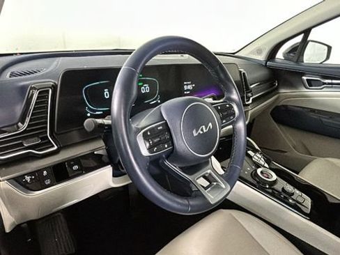 Used 2023 Kia Sportage EX AWD/4WD image 13
