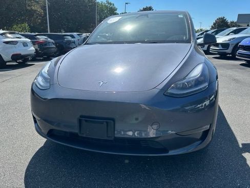 Used 2023 Tesla Model Y Performance AWD/4WD image 9