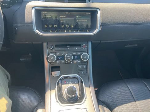 Used 2018 Land Rover Range Rover Evoque Landmark Edition AWD/4WD image 9