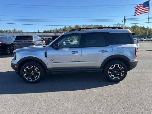 Used 2023 Ford Bronco Sport Outer Banks image 4