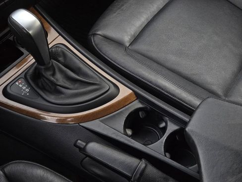 Used 2008 BMW 128i Convertible image 17