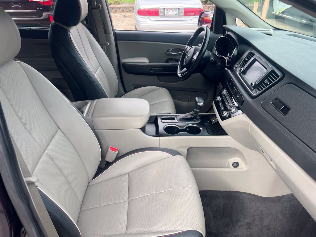 Used 2019 Kia Sedona EX FWD image 18