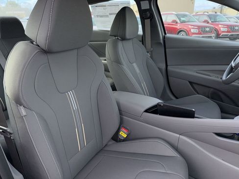 New 2026 Hyundai Elantra Blue image 29